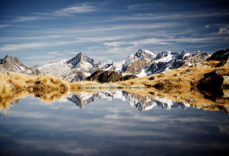 Les 9 plus belles randonnées en raquettes dans les Pyrénées (guide 2022)